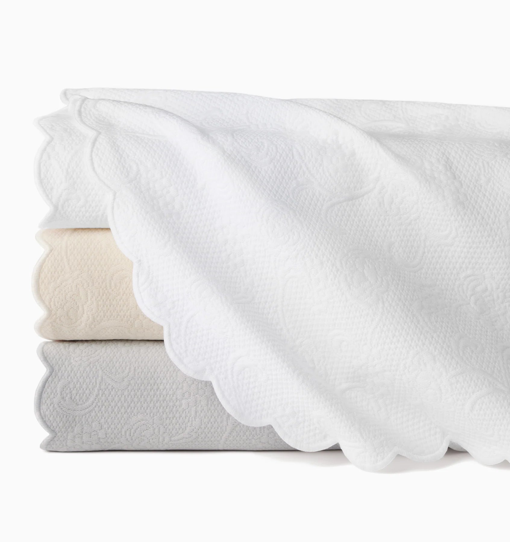 Sferra Alice Coverlet in White