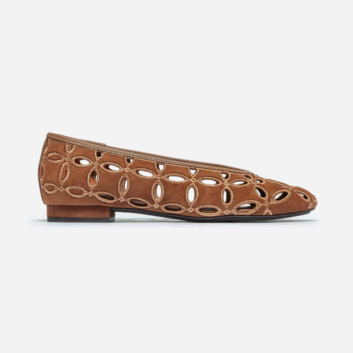 Bernardo Brie in Almond