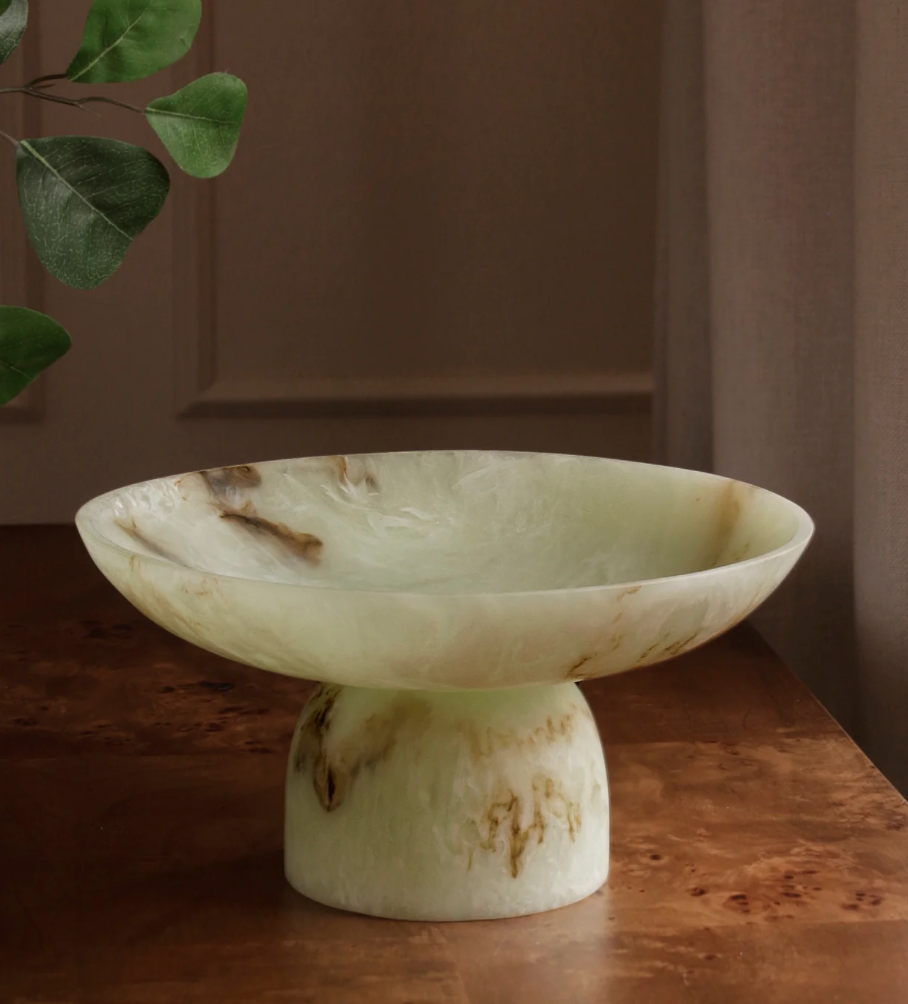 Resin Giada Medium Pedestal Bowl