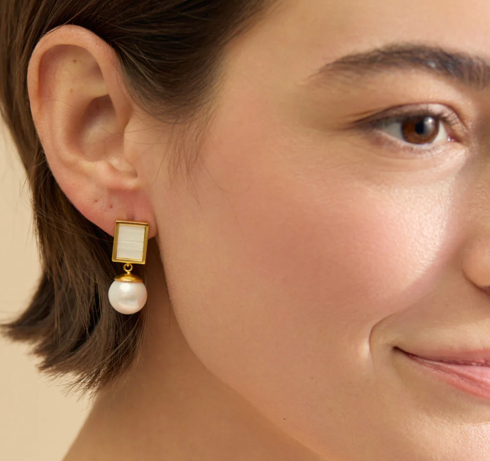 Vows White Rectangle Pearl Drop Earrings