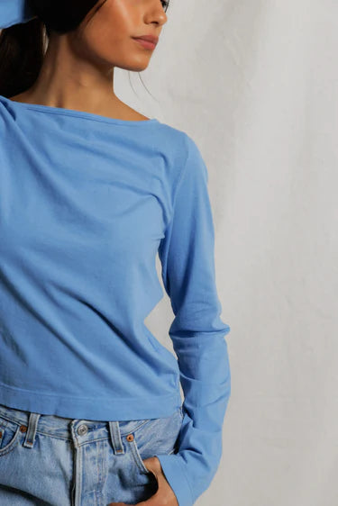 Perfect White Tee Parker in Pacific Blue